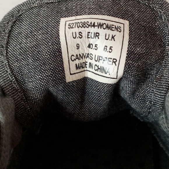 Levi's women's sneakers Sz 9 - Picture 4 of 7